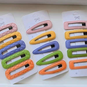 Set of 5 colorful PU leather hair clips in geometric shapes for women hair accessories