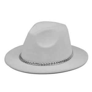 Detailed texture of white wool felt fedora featuring a shiny silver metal chain band