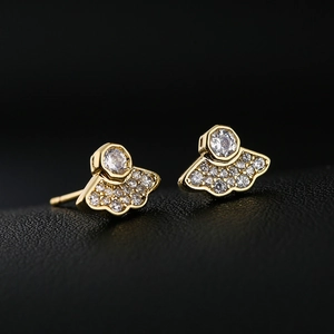 Elegant Fan Shaped Stud Earrings Copper 18K Gold Plated Micro Pave Clear Zircon Geometric Fashion Jewelry For Women