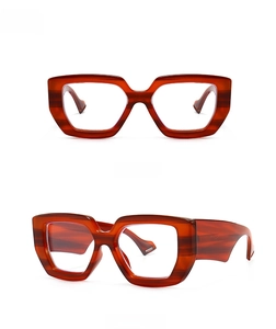 Detailed front and 45-degree side views of red thick-frame retro square sunglasses