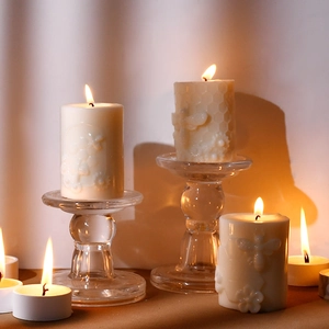 Stampo per candele avorio con rilievo a nido d'ape e motivi floreali testurizzati