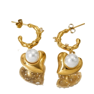 Gold 316 stainless steel C-shaped heart earrings with zircon and pearl details