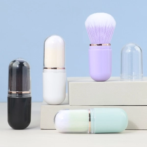 Portable Retractable Makeup Brush Synthetic Fiber Powder Blush Tool With Dust Cover Capsule Shape Travel Mini
