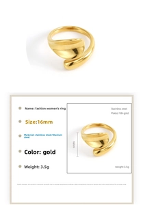 Detail of 18k gold plated stainless steel ring with 16mm diameter and 3.5g weight