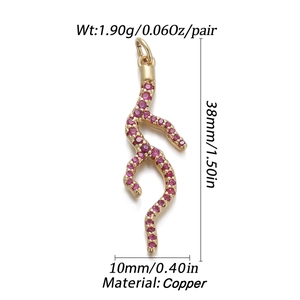 Detailed size chart of gold copper wavy pendant with pink zircons showing 38mm length