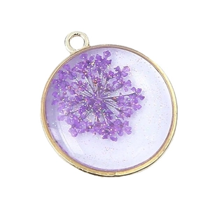 Handmade purple dried flower resin pendant with gold alloy frame for jewelry making