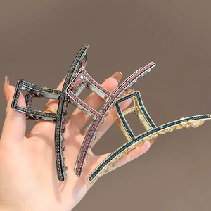Large Hair Claw Clip Zinc Alloy Rhinestone Elegant Geometric Shark Clip For Women