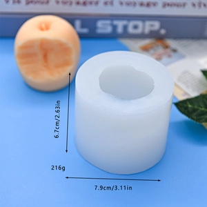 Detail of apple-shaped silicone mold with realistic peach texture and 3D dimensions
