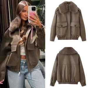 Women Faux Leather Jacket Vintage Short Moto Bomber Coat With Detachable Faux Fur Collar Zip Up Cargo Pockets Casual Streetwear