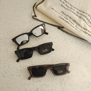 Retro rectangle kids sunglasses with UV400 protection in black and grey frames