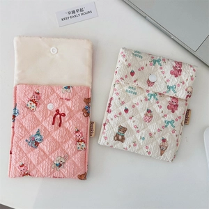Gesteppte Cartoon-Bären-Aufbewahrungstasche mit Druckknopf in Rosa und Creme