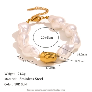 Bracelet en perles baroques et acier inoxydable plaqué or 18K avec mesures précises
