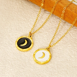 Collier En Acier Inoxydable Pendentif Rond Croissant De Lune Plaqué Or 18K Émail Bijoux Esthétiques Chic Homme Femme