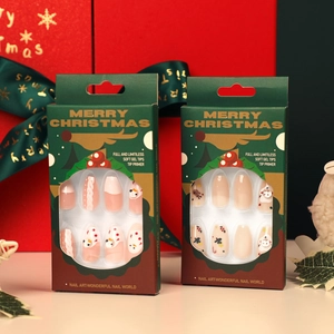 Kurze Ballerina-Weihnachtsnägel zum Aufkleben mit Rentier- und Schneemann-Design-Motiven