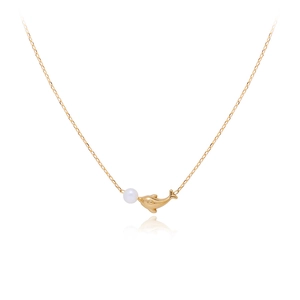 Collier en acier titane plaqué or 18 carats avec pendentif dauphin et perle d'eau douce