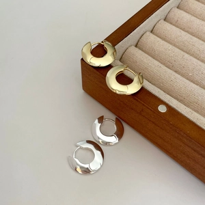 Minimalist 925 sterling silver geometric C-shaped hoop earrings in gold and silver set