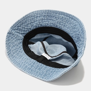Damen Fischerhut aus hellblauem Denim mit breiter Krempe und Material aus 100% Baumwolle
