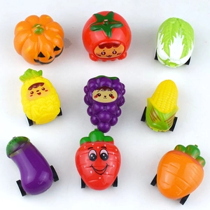 Nine-piece set of vegetable and fruit pull-back toy cars for toddlers and kids