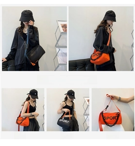 Détails montrant les divers portés du sac en nylon sport avec une chaîne décorative