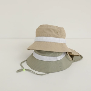 Détails de chapeaux de soleil à séchage rapide avec filet respirant et protège-nuque enfant