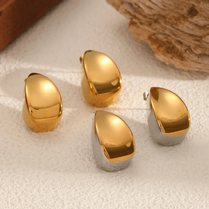 Boucles D'oreilles Puces Goutte D'eau Minimalistes En Acier Inoxydable Poli Design Concave Irrégulier Pour Femmes