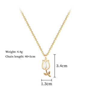 Detailed specs of tulip necklace with 4.4g weight, 40+5cm chain, and 3.4cm pendant height