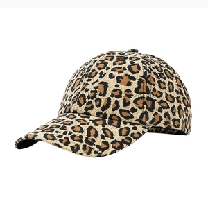 Classic leopard print baseball cap with a curved brim for women outdoor sun protection