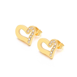 Eleganti orecchini a cuore d'oro con cristalli scintillanti per un look minimalista