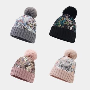 Bonnet En Tricot À Paillettes Colorées Avec Pompon En Fausse Fourrure Acrylique Chaud Pour Femmes Mode Streetwear