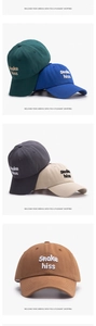 Détails de casquettes de baseball montrant la broderie 3D Snake hiss en divers tons