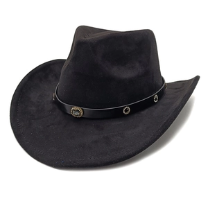 Detailansicht vom schwarzen Cowboyhut aus Wildleder mit strassbesetztem Lederband