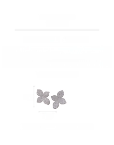 Détail de la taille des boucles d'oreilles fleurs avec strass en cristal et alliage