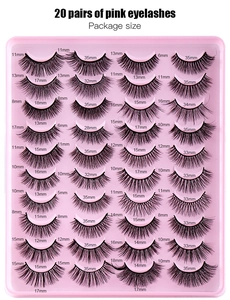 Détail de 20 paires de faux cils noirs avec indications de longueur sur plateau rose