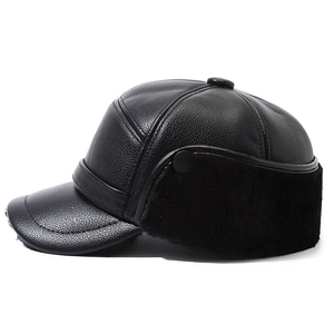 Casquette d'hiver en cuir noir pour homme avec cache-oreilles et doublure polaire