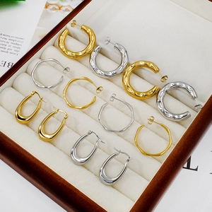 Minimalist Stainless Steel Hoop Earrings For Women Geometric U-Shaped Wave Hammered Texture Gold Silver Plated Fashion Jewelry