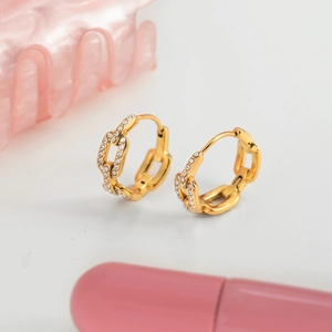 Boucles d'oreilles chaîne en acier inoxydable doré serties de zircons blancs élégants