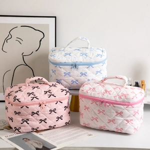 Quilted Cosmetic Bag Polyester Large Capacity Bow Pattern Travel Toiletry Makeup Organizer Portable For Women