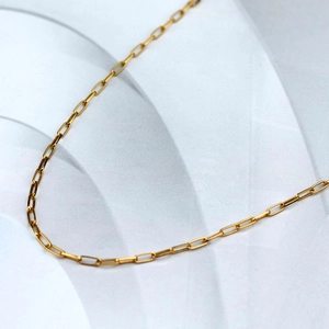 Close-up of a gold-plated S925 sterling silver paperclip link chain necklace