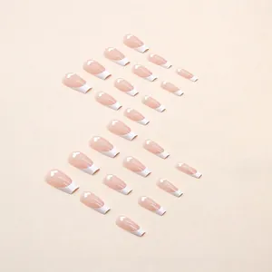 Set da 24 pezzi unghie finte ballerina con punte French bianche e motivi a cuore