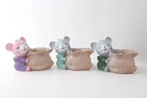 Tre simpatici vasi per piante grasse in resina a forma di animali in rosa, azzurro e blu