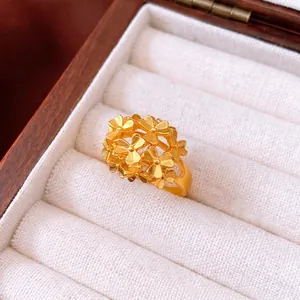 24k gold-plated floral clover open ring with vintage matte finish and polished band