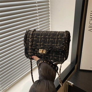 Women Elegant Tweed Shoulder Bag With Metal Chain Woven Texture Small Square Flap Crossbody Bag For Daily Fashion Look