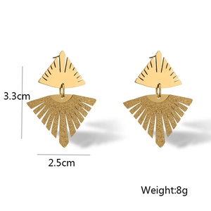 Detailed view of geometric gold earrings with dimensions 3.3cm by 2.5cm and weight 8g