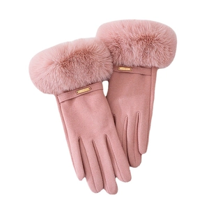Pink winter thermal gloves for women with faux fur cuffs and elegant metal buckle accent