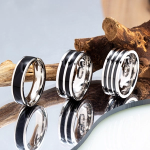 Polished titanium steel rings for men with black enamel stripes on a mirror base