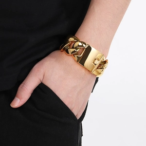 Mens heavy 29mm gold polished Cuban link bracelet with flat metal buckle clasp