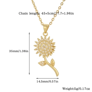 Detailed size chart showing gold sunflower pendant dimensions and 45cm chain length