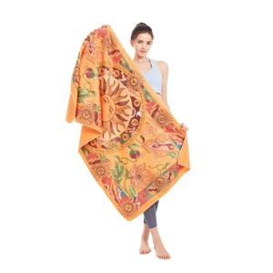 Serviette de plage bohème en microfibre avec motif mandala soleil et séchage rapide