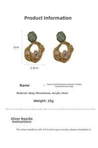 Dimensions détaillées des boucles d'oreilles perles, 5,0 cm de haut et 2,9 cm de large
