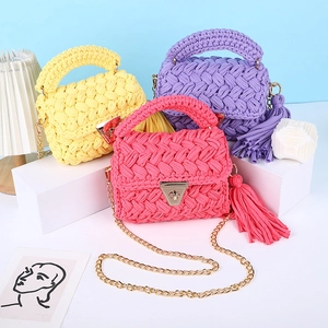 Sac à Main Femme en Tissu de Polyester Tissé à la Main Doux Sac Bandoulière Chaîne Avec Gland Mode Sac à Épaule